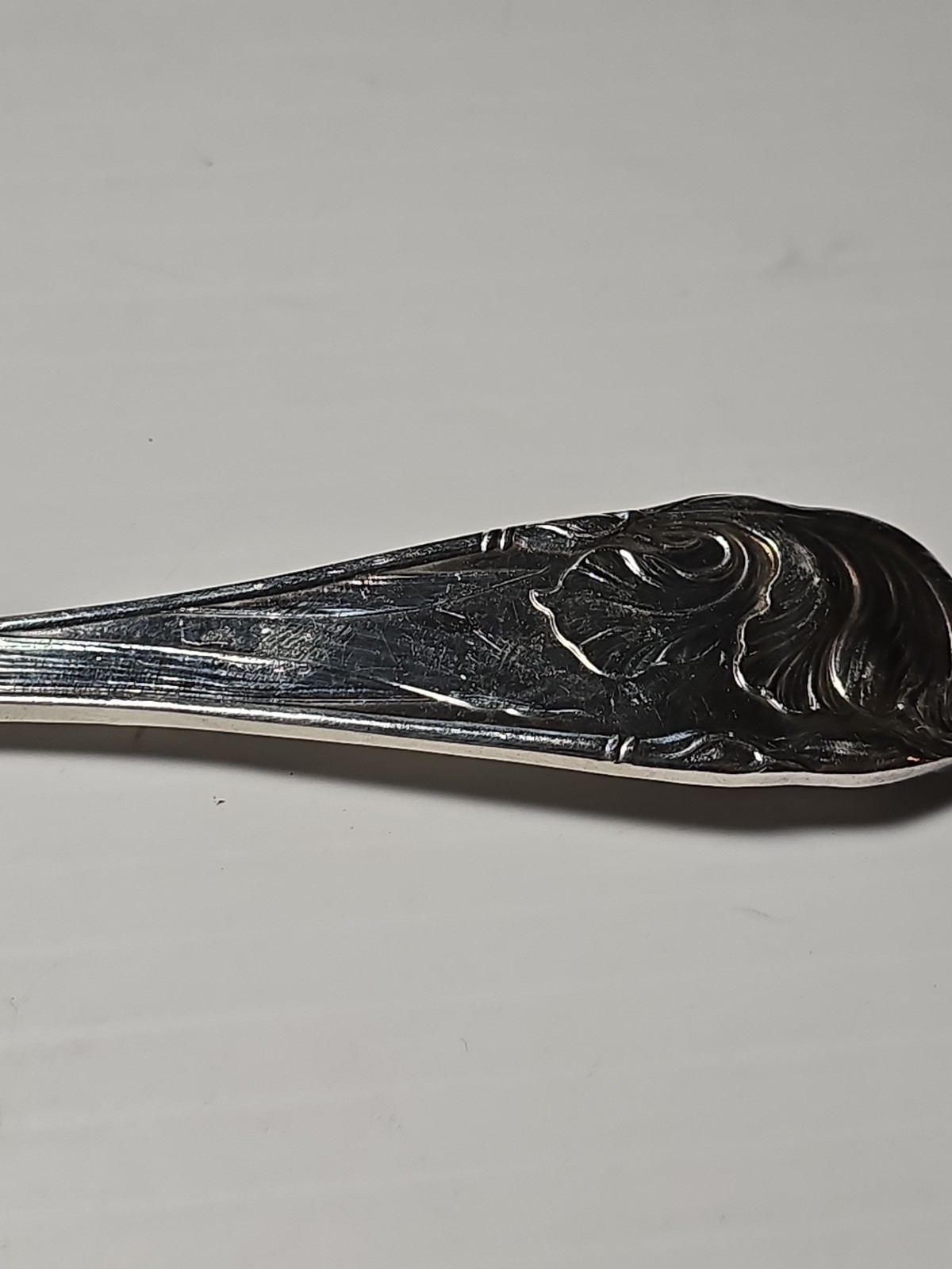 Community Silver Triple Plate Meat Fork Fleur De Luce Oneida 8″ Long