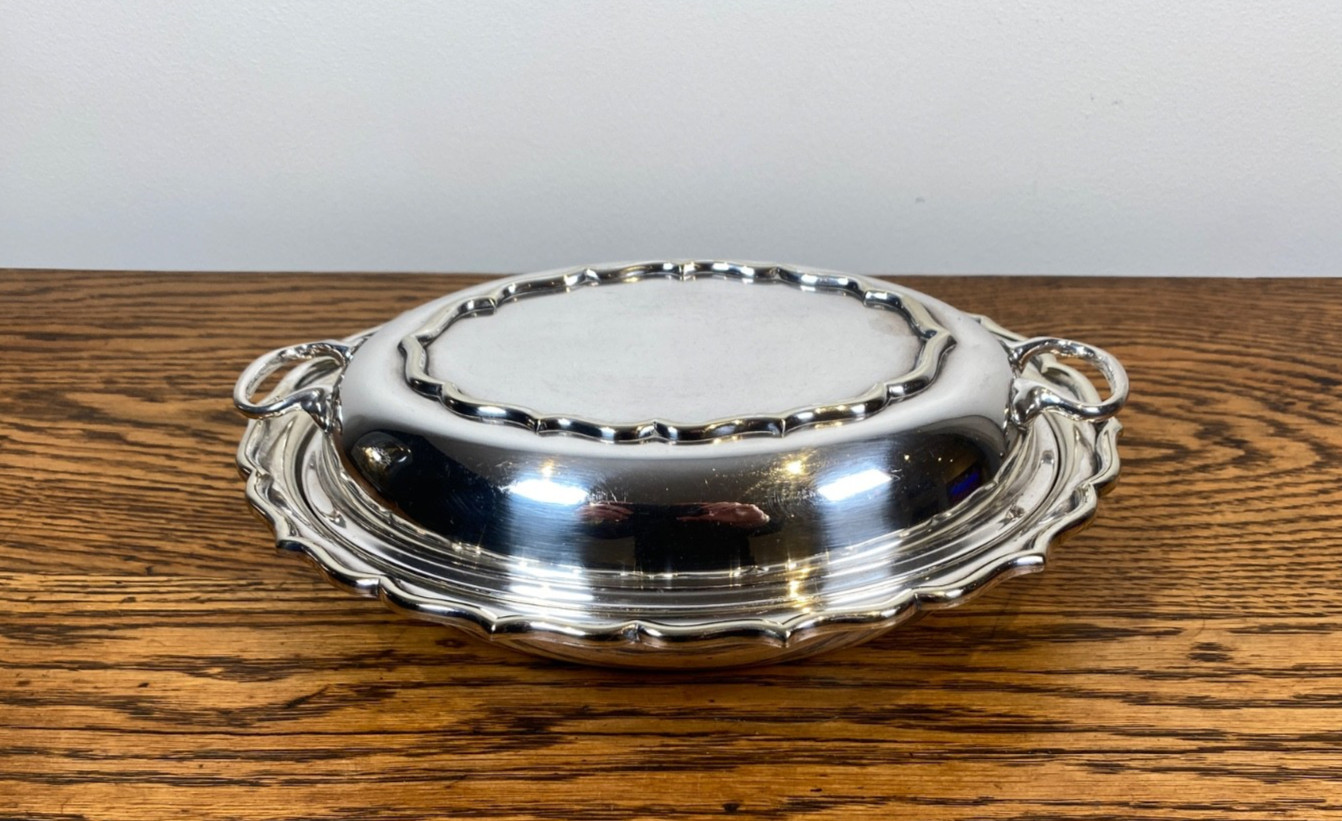 ANTIQUE PHILIP ASHBERRY SILVER PLATE LIDDED PIE CRUST DETAIL SERVER DISH
