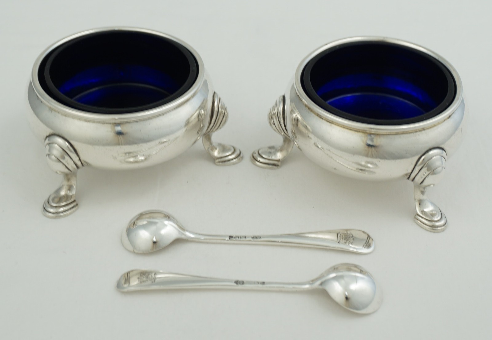 Salts by Master Salt-Cellar Maker Edward Wood, London 1734, 76mm, silver 259g.