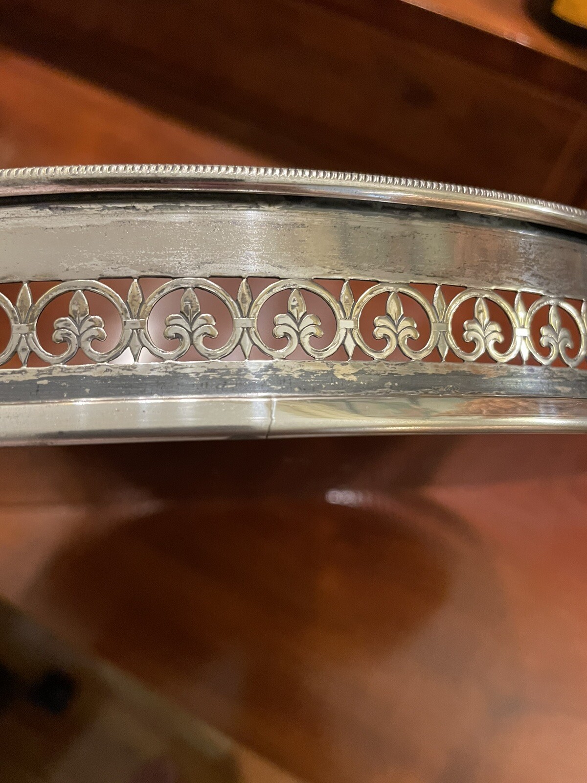 REGAL MCM LARGE DECO ERA CLASSICAL STYLE ROUND SILVER GALLERY BAR SERVING TRAY