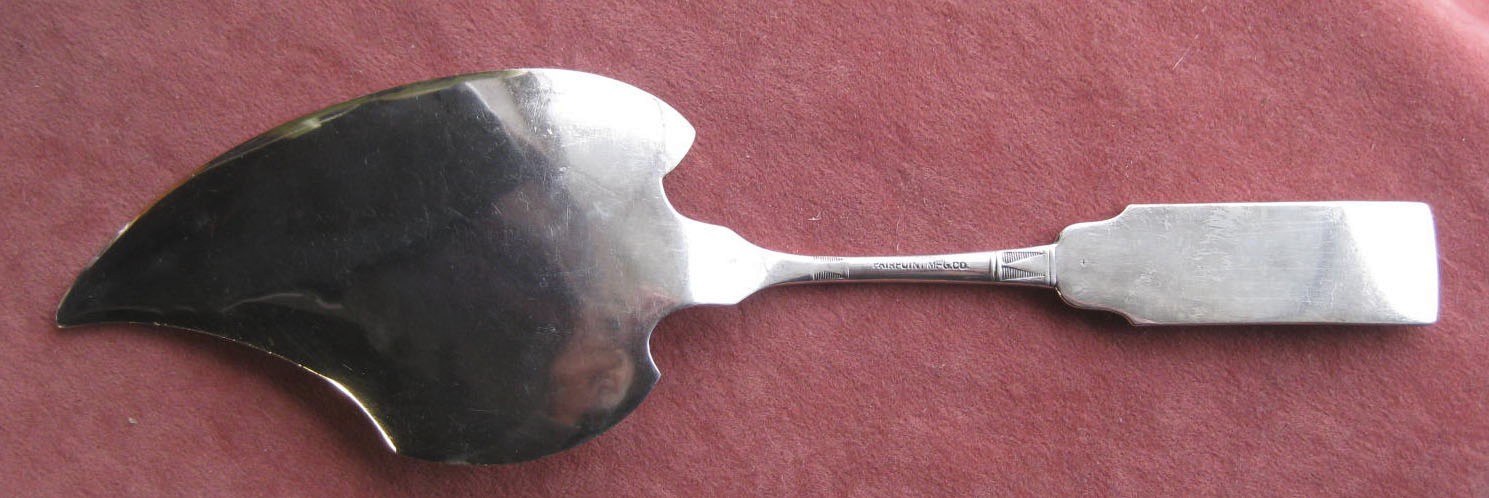 Antique Pairpoint Silver-Plated Server in Croyden Pattern, 10.25″, no monogram