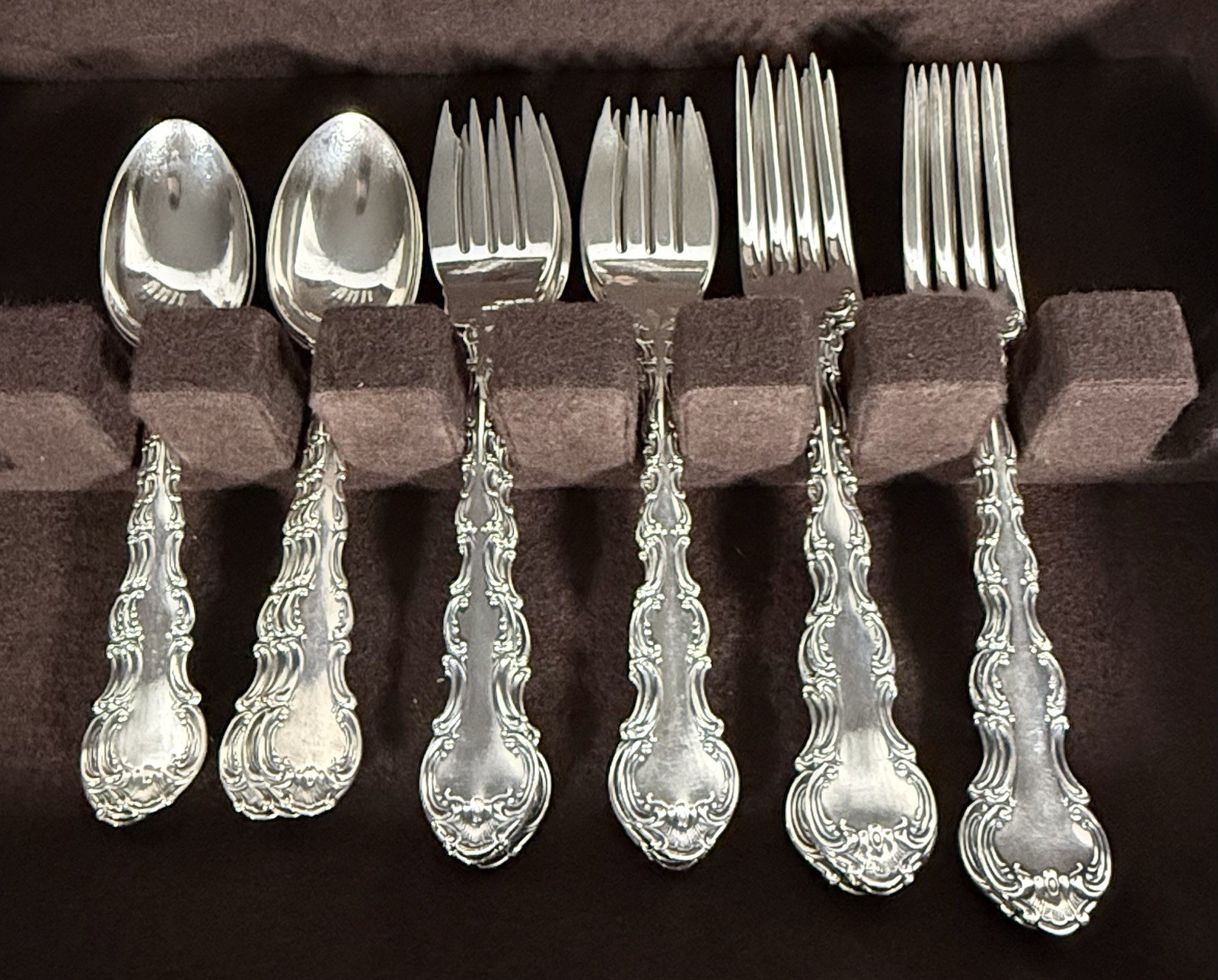 Gorham Strasbourg Sterling Silver Flatware Set Service for 6 – 30 Pieces in Case
