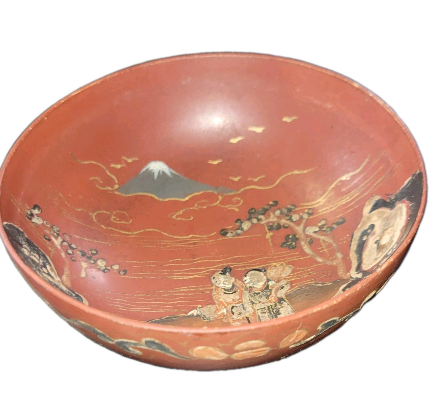 Beautiful Antique Japanese Lacquer Saki Cup/Dish Red and Gold Painted, Late Edo