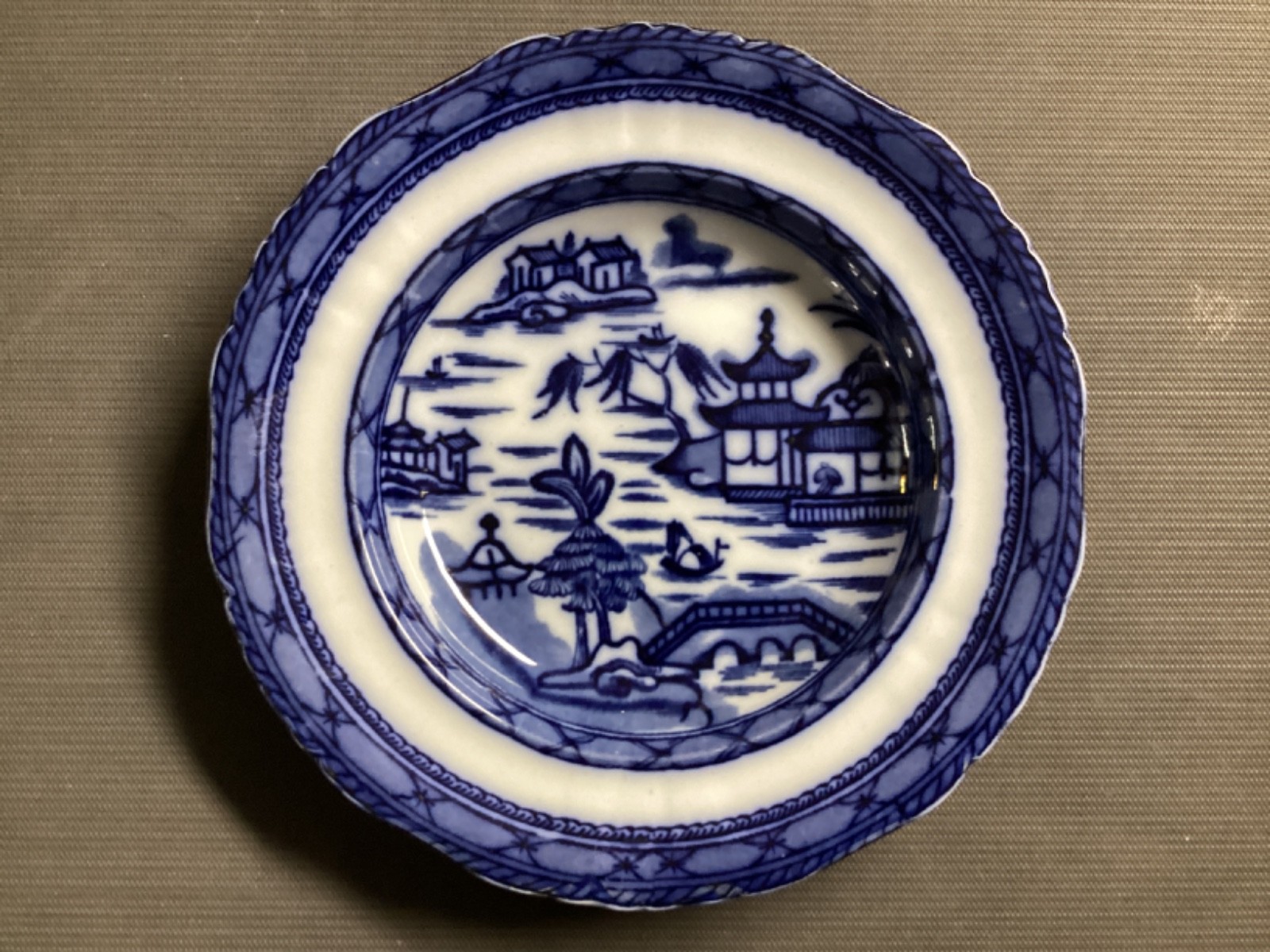 Antique Mason’s Patent Ironstone China 10″ Bowl Plate Blue & White 1820-1830