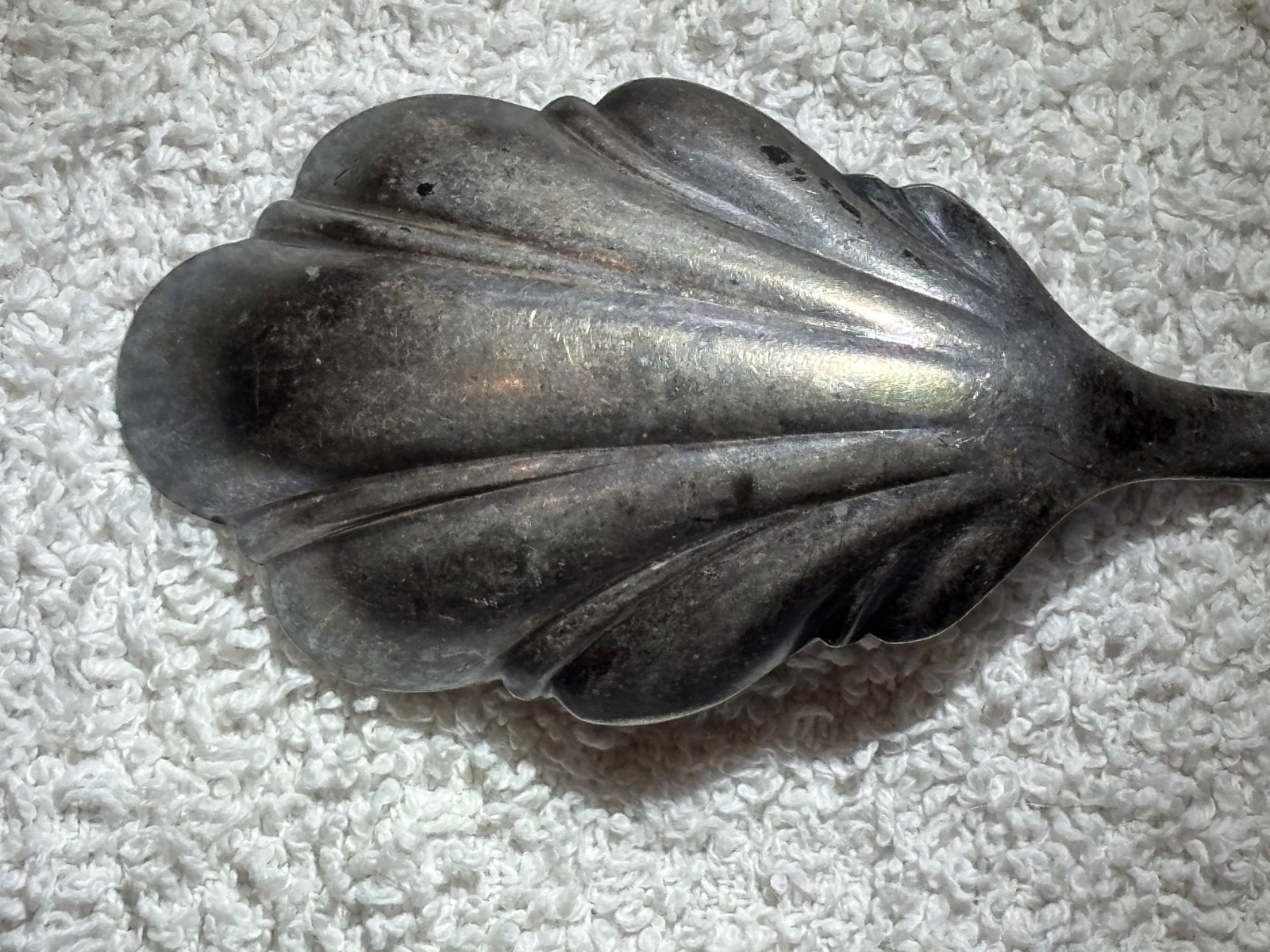 VINTAGE SILVER PLATED DECORATIVE SOUVENIR SHELL & FLOWER SPOON