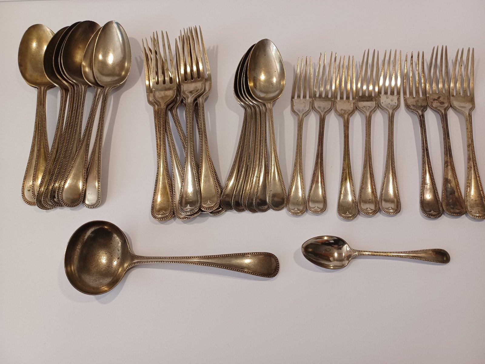 Bead Edge Silverplate Silverware 32pc Lot Solomon Blanckensee & Son Birmingham