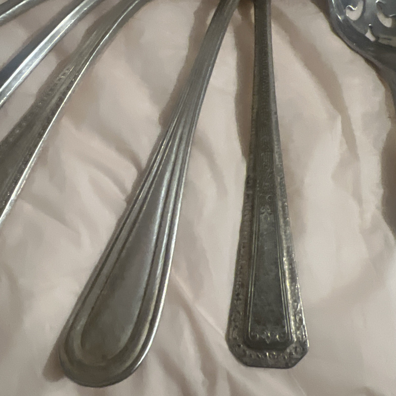 Vtg Mixed Lot 31 Pieces SilverPlate & S.S. Serving Utensils Spoons Forks READ