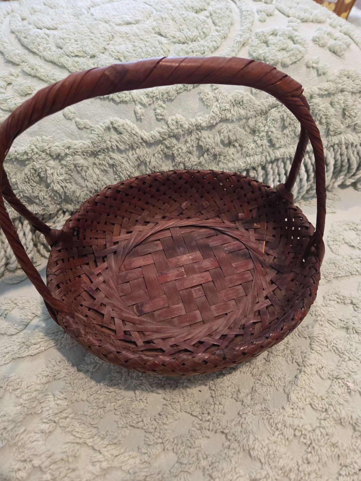 ANTIQUE JAPANESE BAMBOO OVAL BASKET W Handle 8″ X 9″ EUC