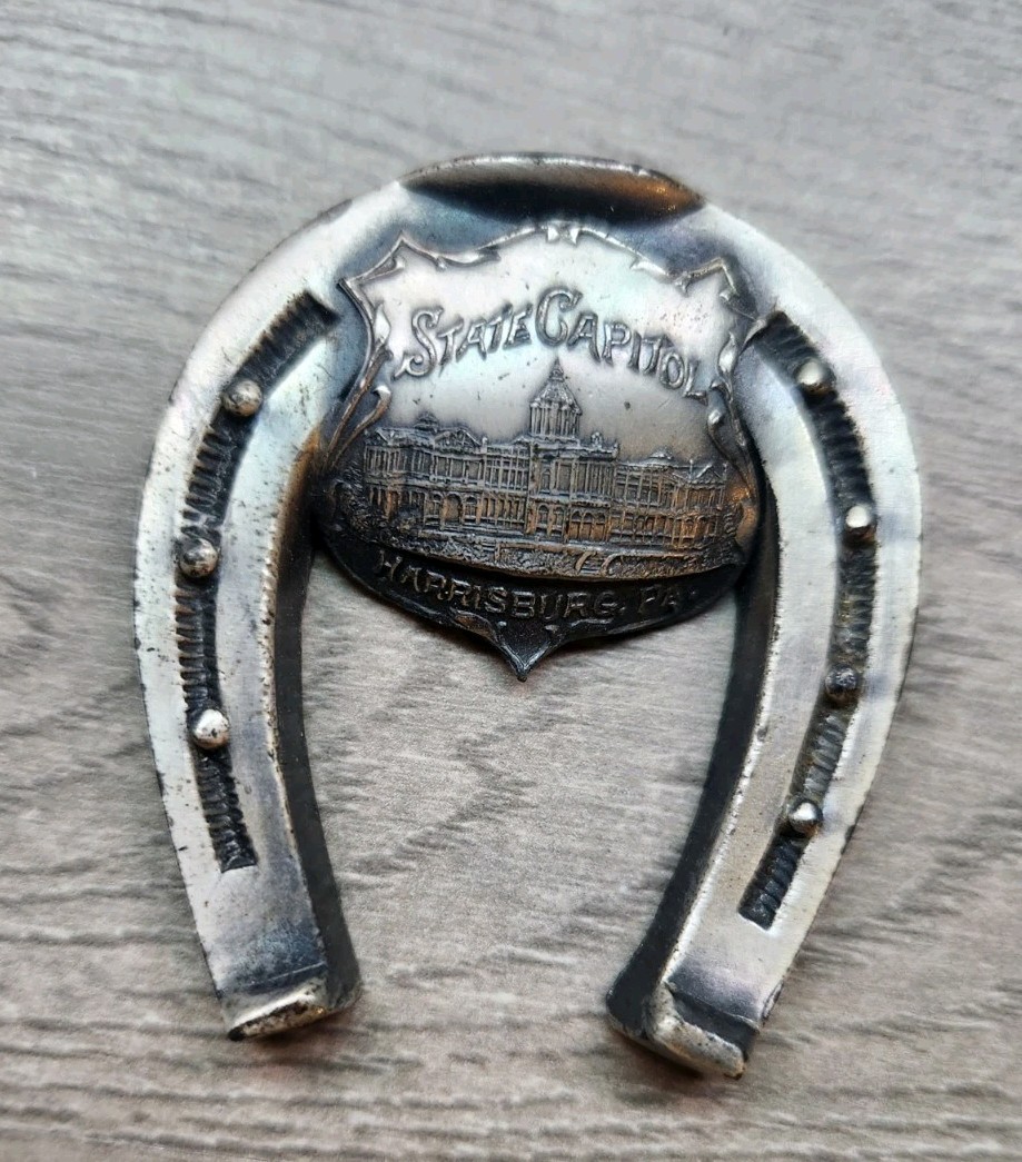 Vtg Silver Horse Shoe K&O Metal Souvenir Charm Harrisburg Pennsylvania Capital