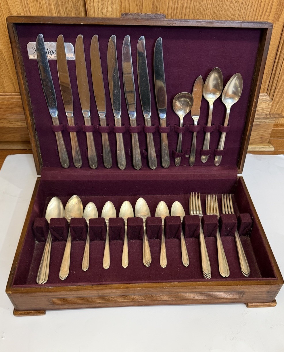 Vtg Prestige Longchamps 1935 Silver Plate 32 Pieces Dinner Dinning Party Food