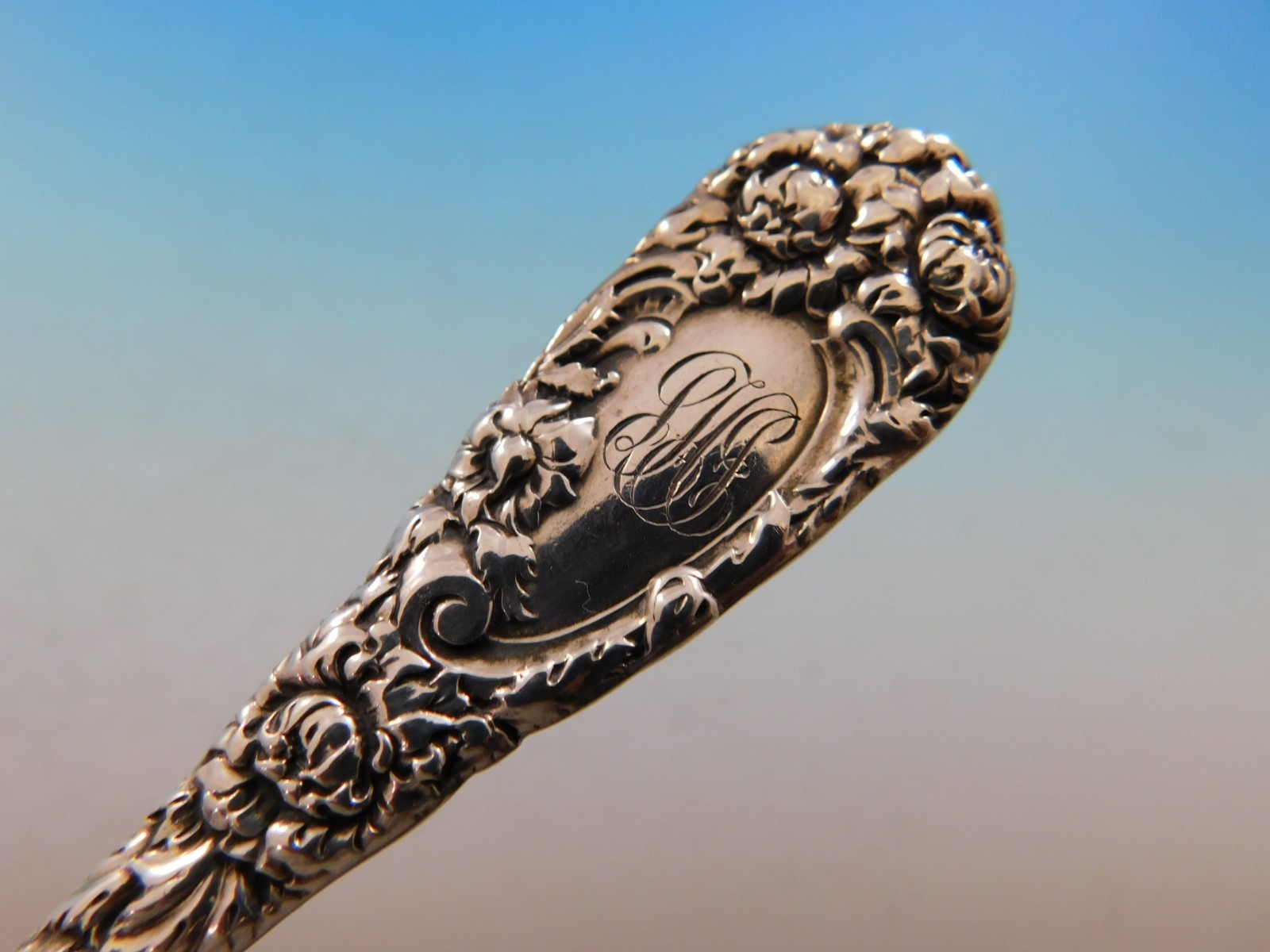 Chrysanthemum by Durgin Sterling Silver Preserve Spoon 7 1/2″ Serving Piece