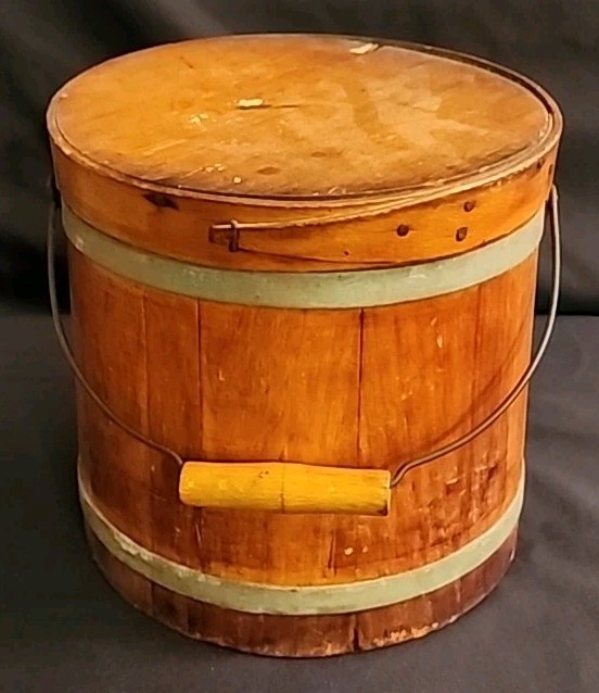 Primitive Early Wooden FIRKIN BUCKET Lid Metal Bands Wire Handle Shaker 8″ Tall