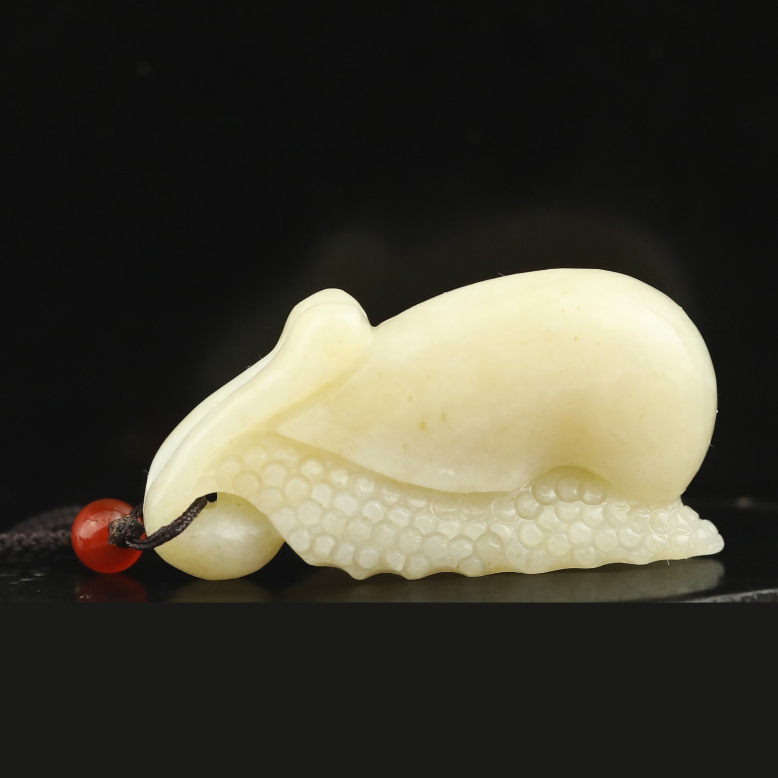 Natural hetian Jade hand carved snail pendant A6