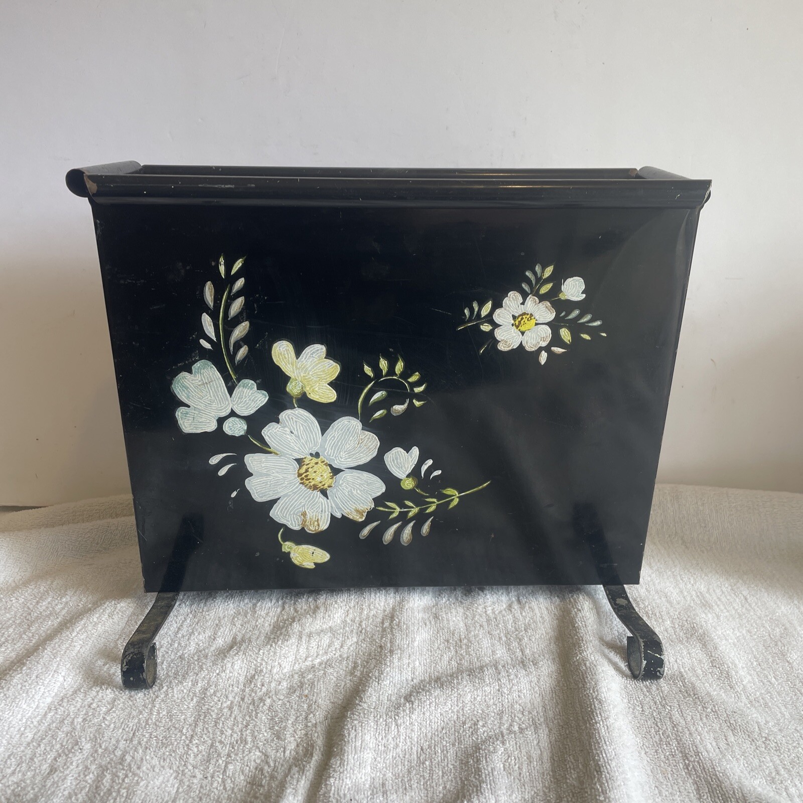 MCM Black Metal Magazine rack with white yellow and blue flowers 12 x 8