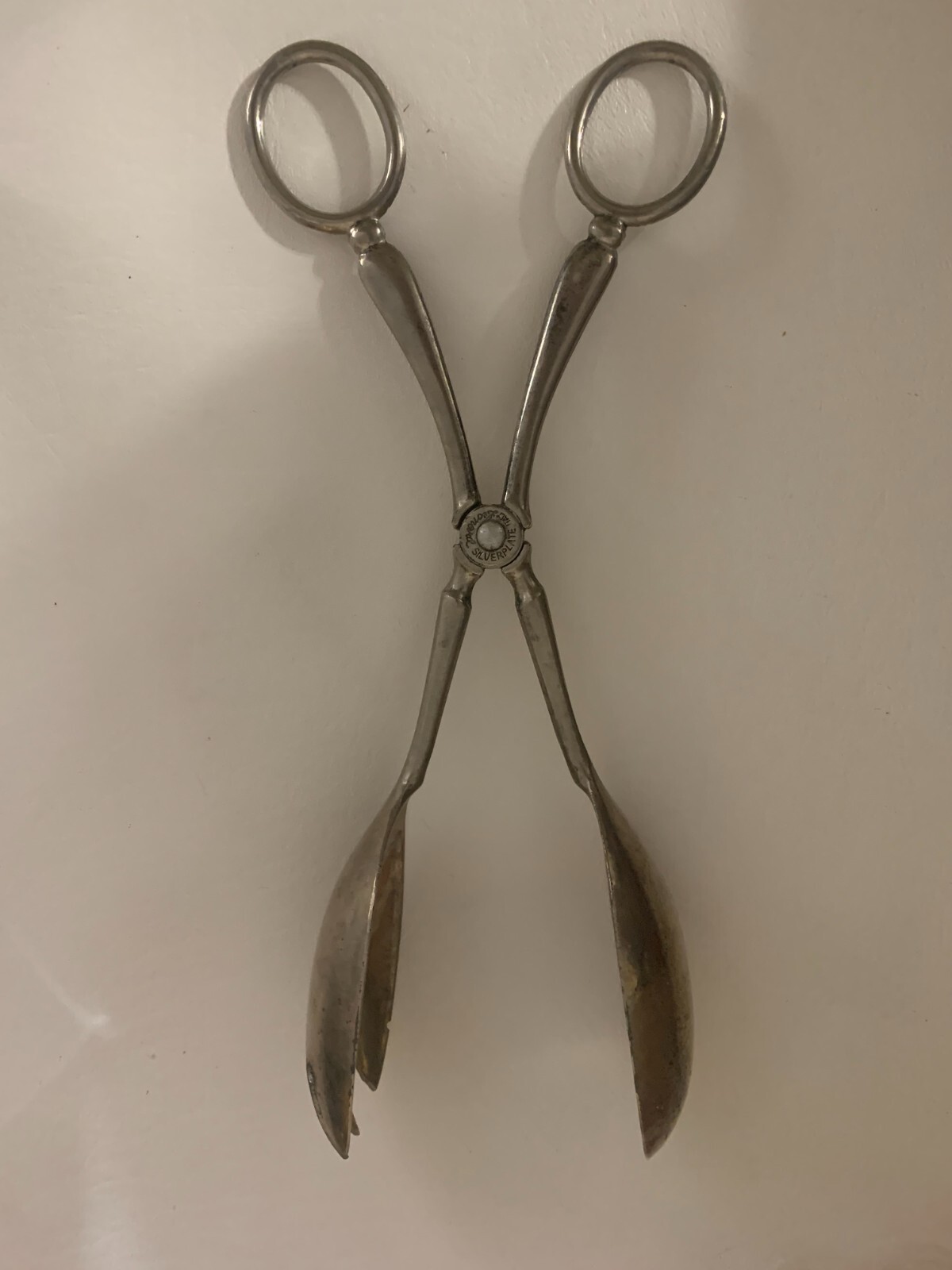 Leonard Silver MFG Co Silverplate Italy – 10.5″ SALAD TONGS