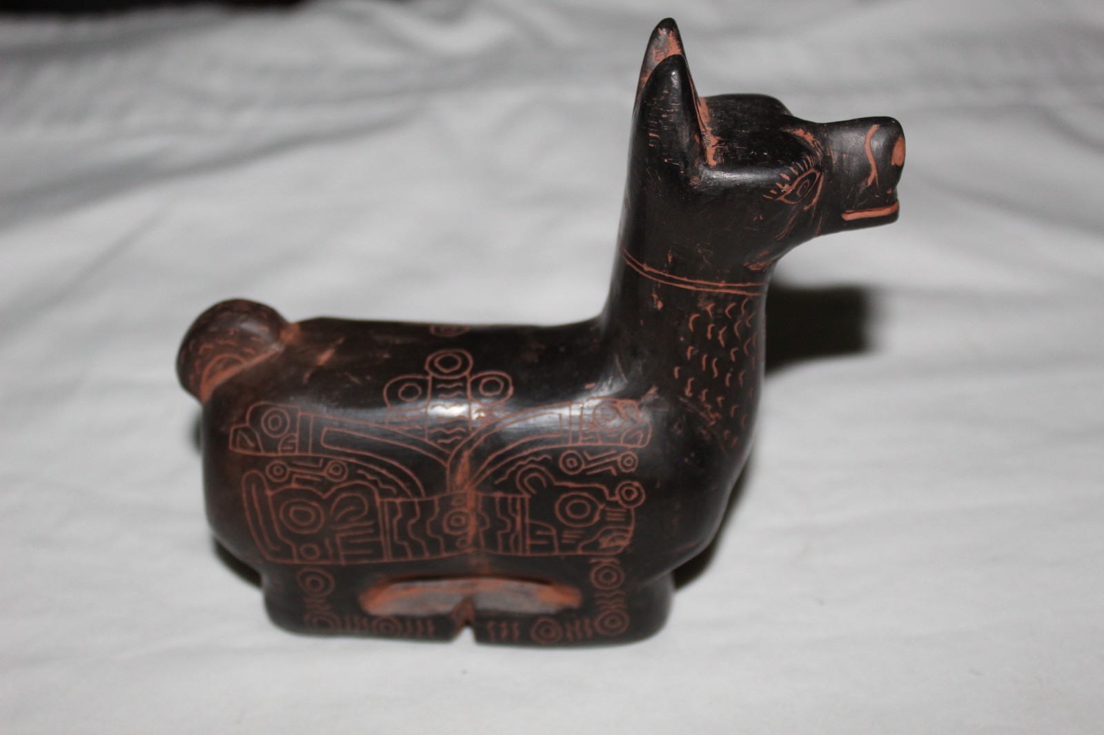 VINTAGE Pre Columbian Blackware Effigy Peru Culture Moche or Chimu LLama