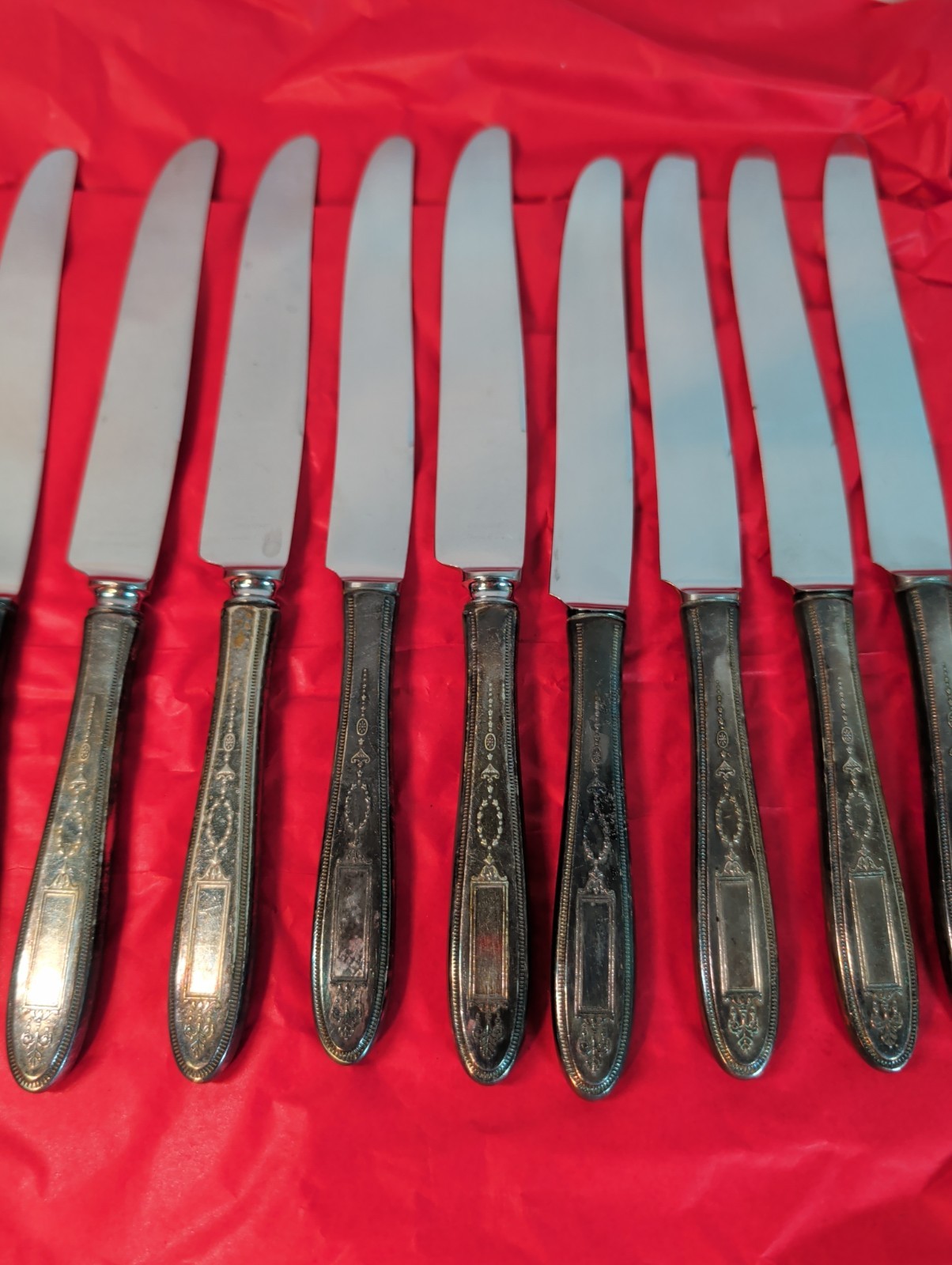 9 Oneida Grosvenor 1921 Silverplate Dinner Knife Community Plate Knives Large