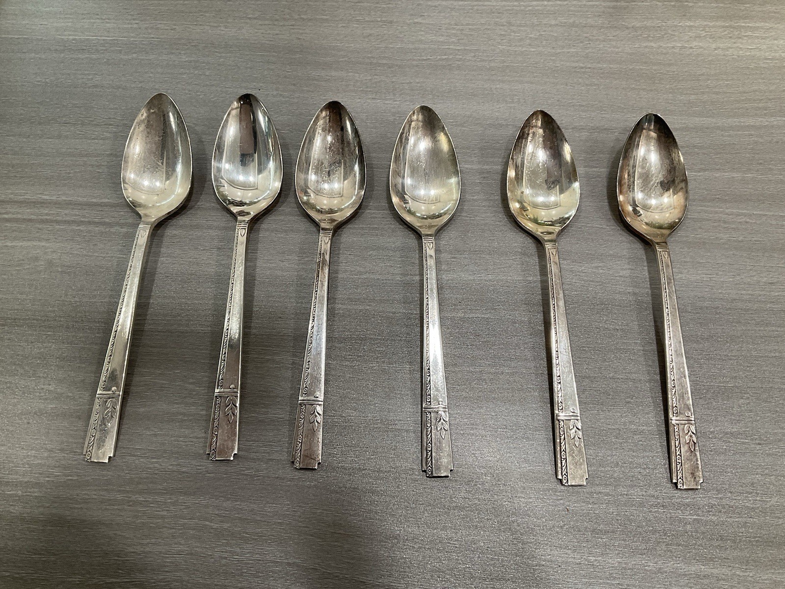 1938 ONEIDA GRENOBLE SILVERPLATE HEIRLOOM SIX LARGE SPOONS