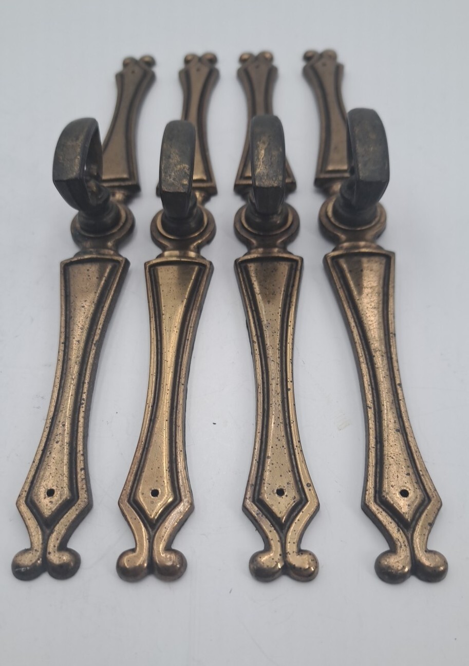 Vintage Knobs Door / Drawer Pulls W-Backplates Dresser Furniture Hardware Lot 4