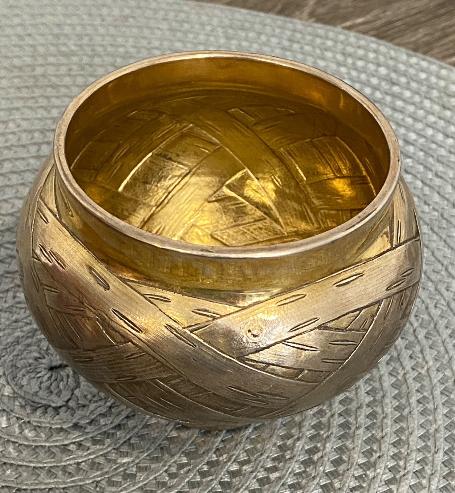 Antique Russian Silver 84 . Handcrafted Trompe-l’œil Honey Pot
