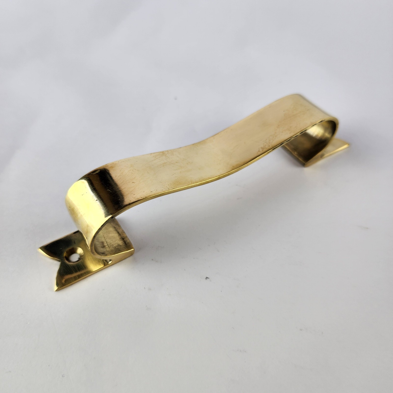 6 PCS D PULLS 7.1/2” handles heavy ribbon solid brass 6.1/2″ centers 16 cm