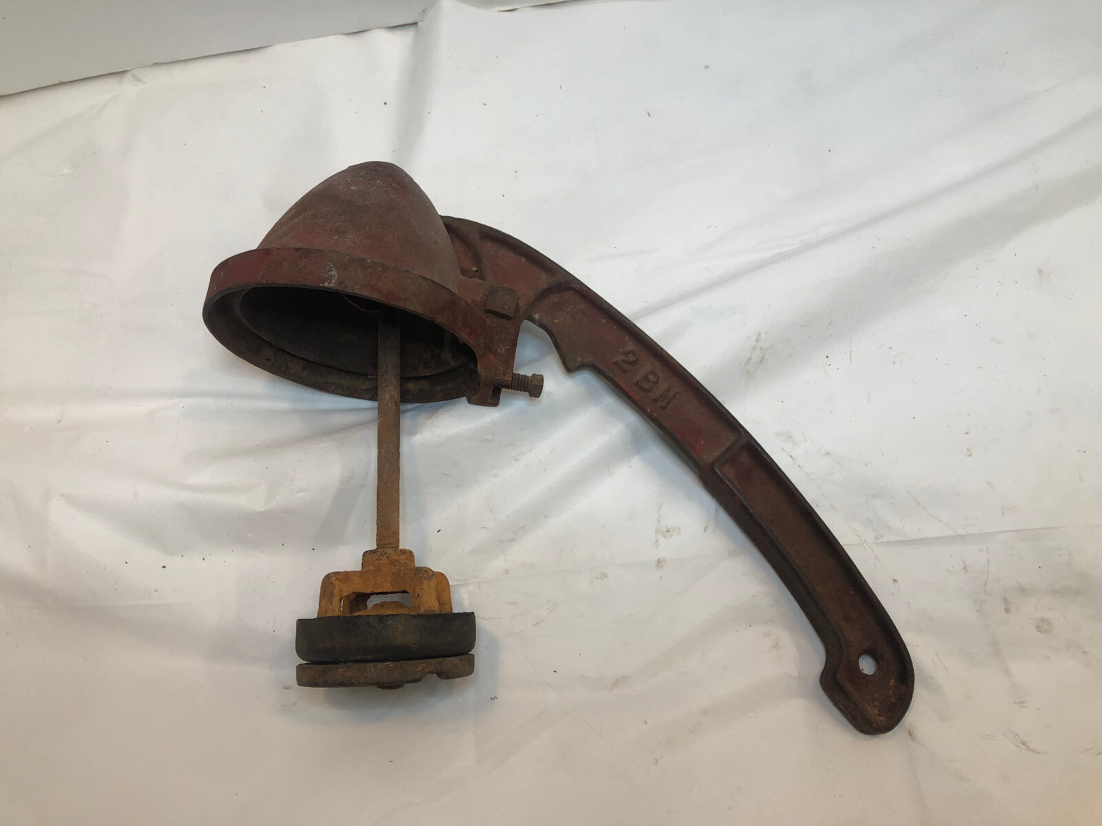 Vintage Antique Water Hand Pump WL Darvey 2BH 2BE Cast Iron Primitive – Top Only