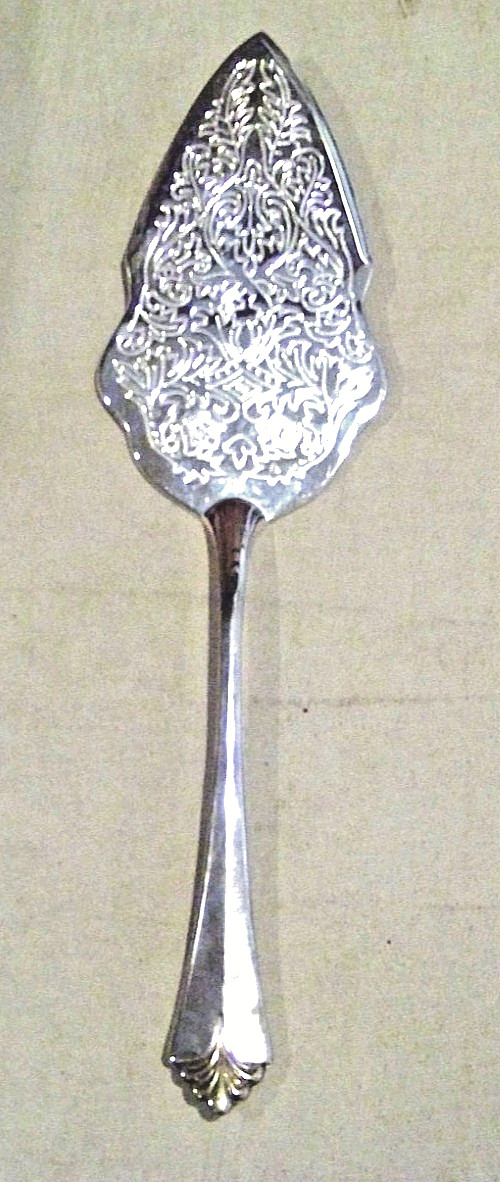 SOLID SILVERPLATED PIE KNIFE/ CAKE & PASTRY SERVER 🥧 🍰 🍮