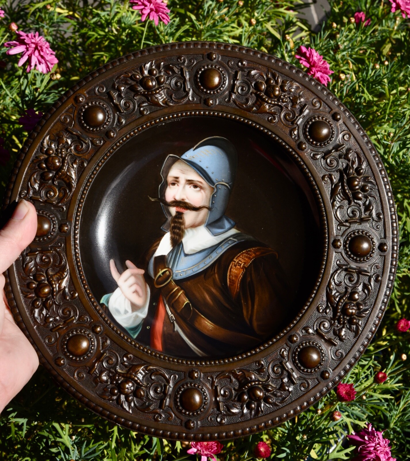 Superb Antique Hand Painted Bowl Bronze Mount Spanish Explorer/Conquistador 26cm