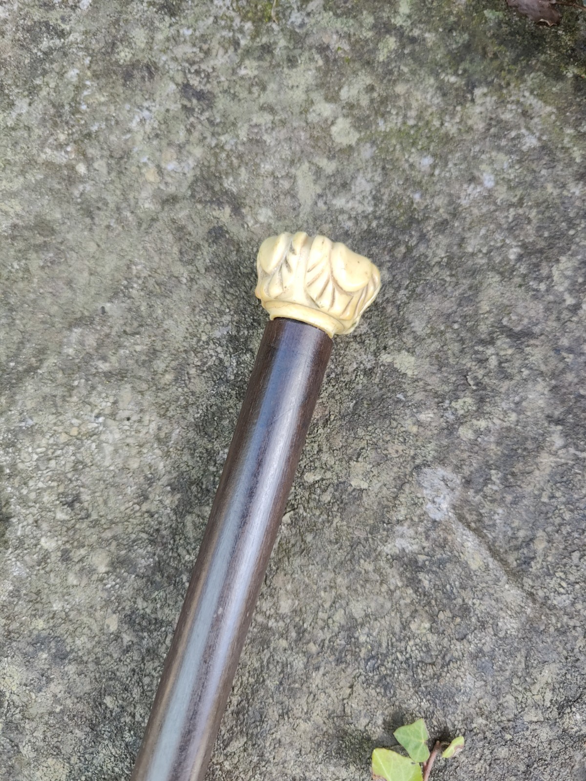 Antique Crown Shaped Top Walking Stick Total Length 33¾” 85.5cm