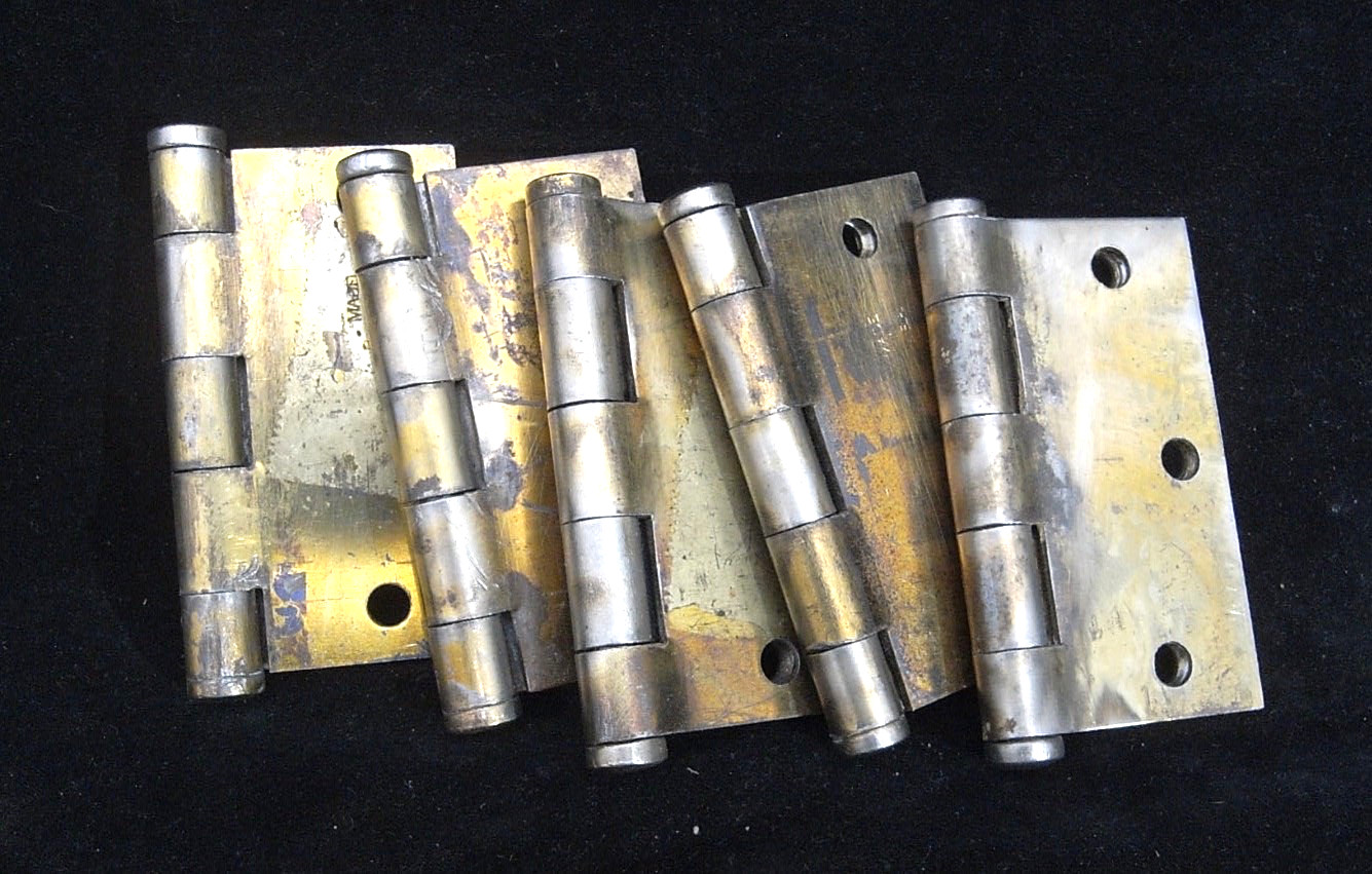 5 STANLEY 3 ” -HEAVY DUTY BRASS PLATED STEEL BUTT HINGES… NEW OLD STOCK