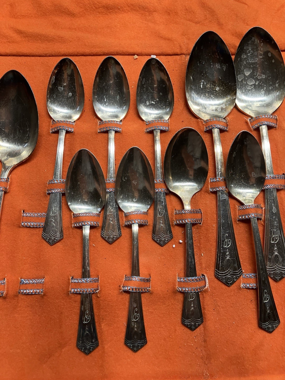 W.M.A Rogers A1. Plus Oneida Ltd. Vintage 1930’s flatware/original leather case
