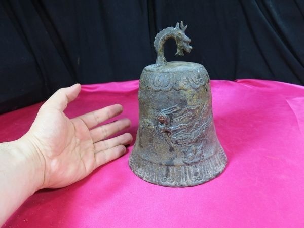 Japanese Antique Buddhist Bronze Bell Metal Ritual Sculpture Temple Bonsho 7.5in