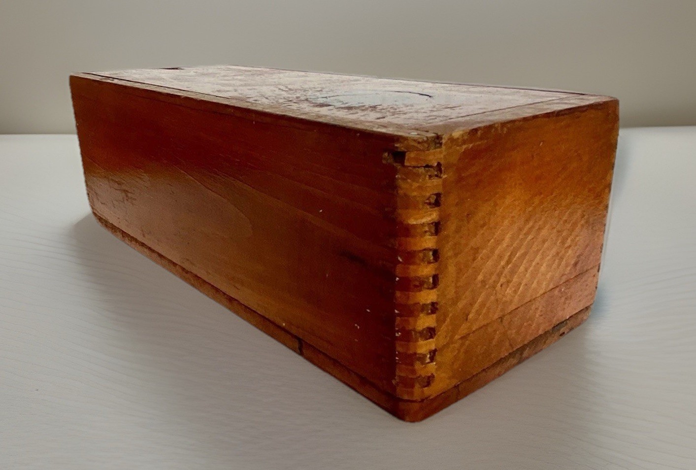 Antique Dovetailed Pine Wood Candle Box, Sliding Lid, 10-3/4″ Long