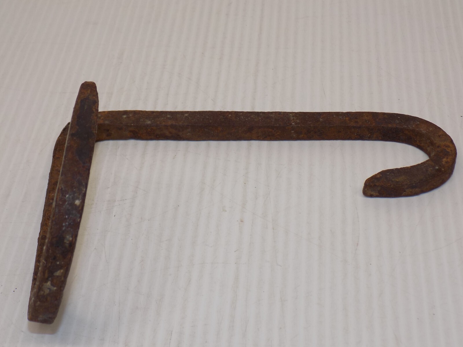 3 ANTIQUE PRIMITIVE BLACKSMITH FORGED RUSTY WROUGHT IRON SHAPED Clamp, Hook & ??