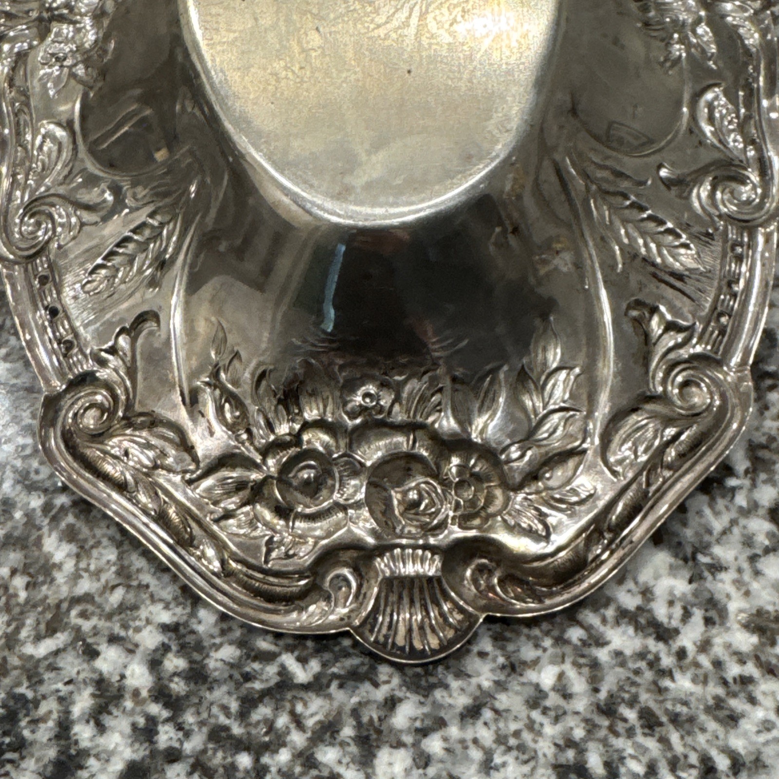 Frank M. Whiting Sterling Silver Floral Oval Dish Tray #1212 Repoussé 294 Grams