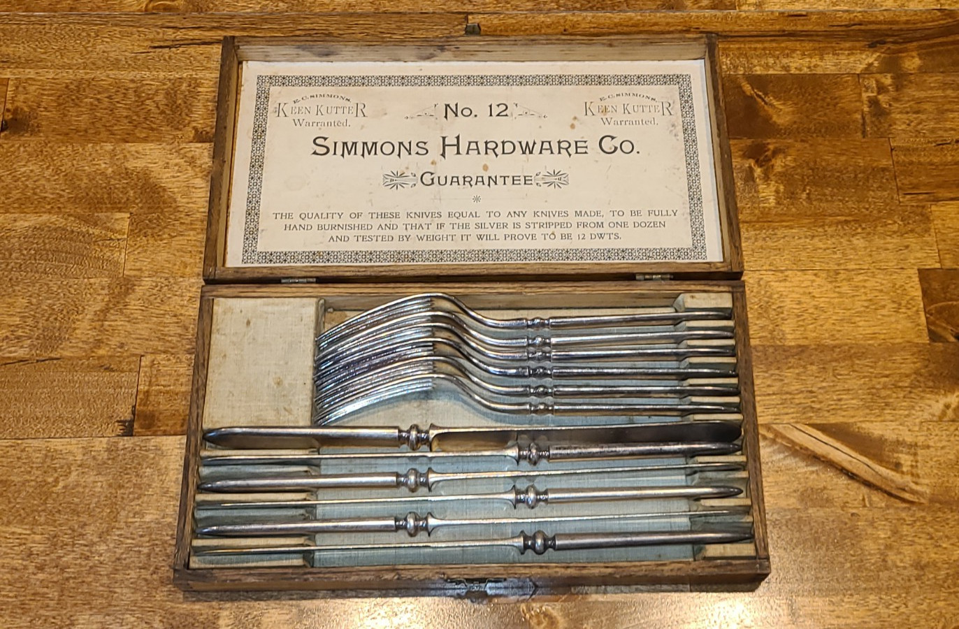 Vintage E.C. Simmons Keen Kutter No. 12 Pc Fork Knife Silverware Set w/ Wood Box