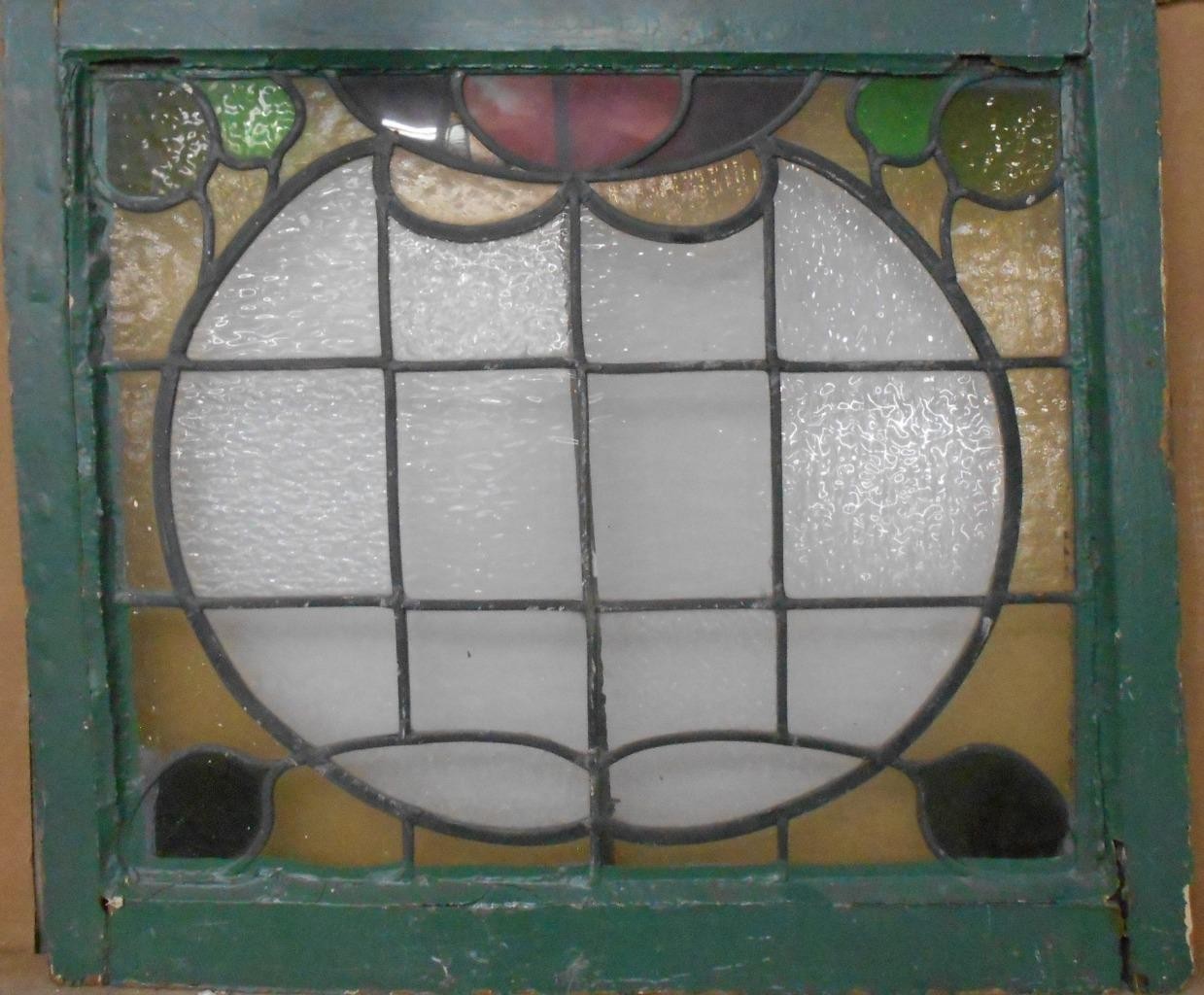 PRETTY BORDERED MIDSIZE ENGLISH LEADED STAINED GLASS WINDOW 25 1/2″ x 22 1/2″