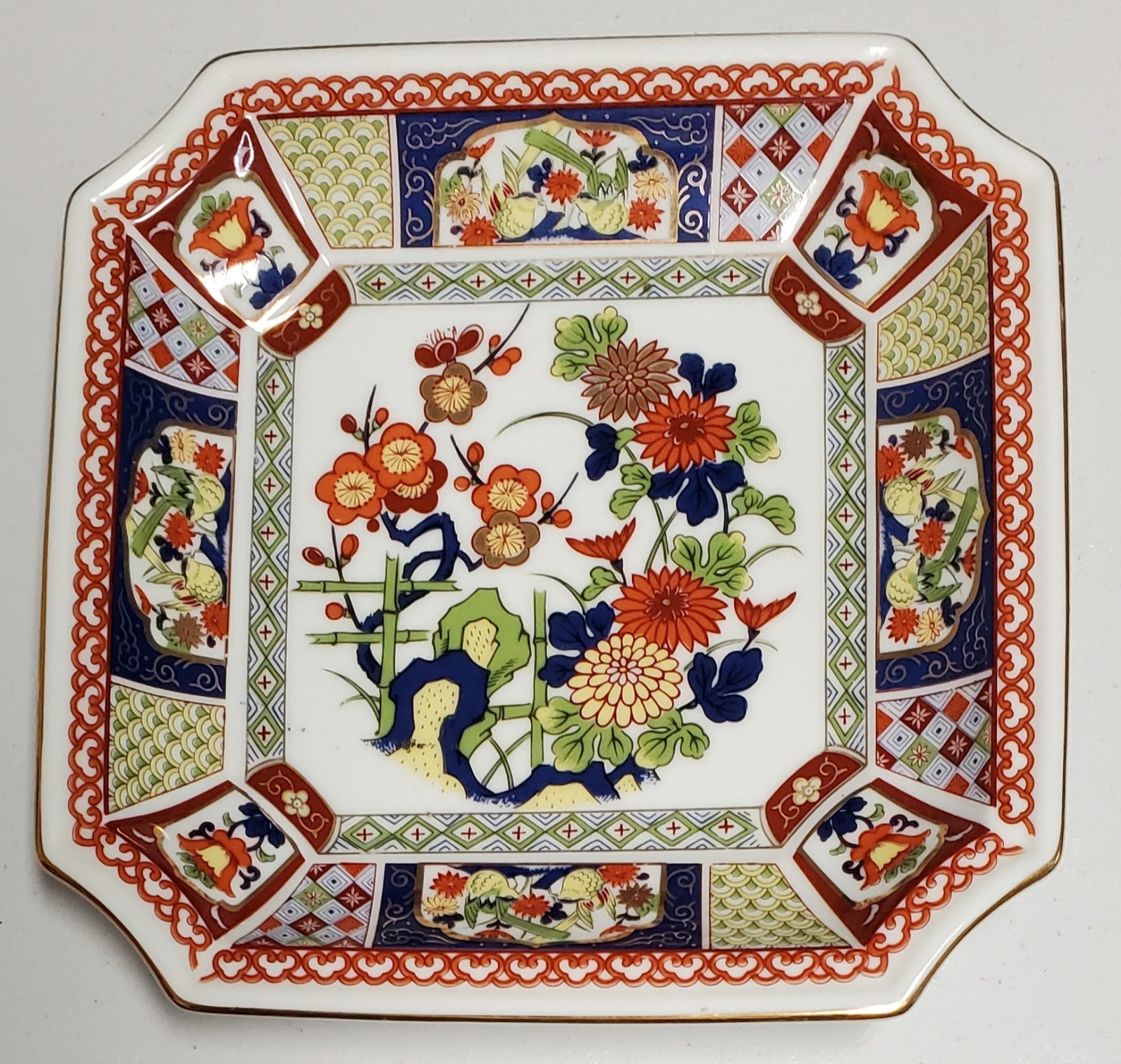 Asian Plate 8.75 Inches Weight 1 Pound 8 Ounces 1960’s UOGC Japan Excellent
