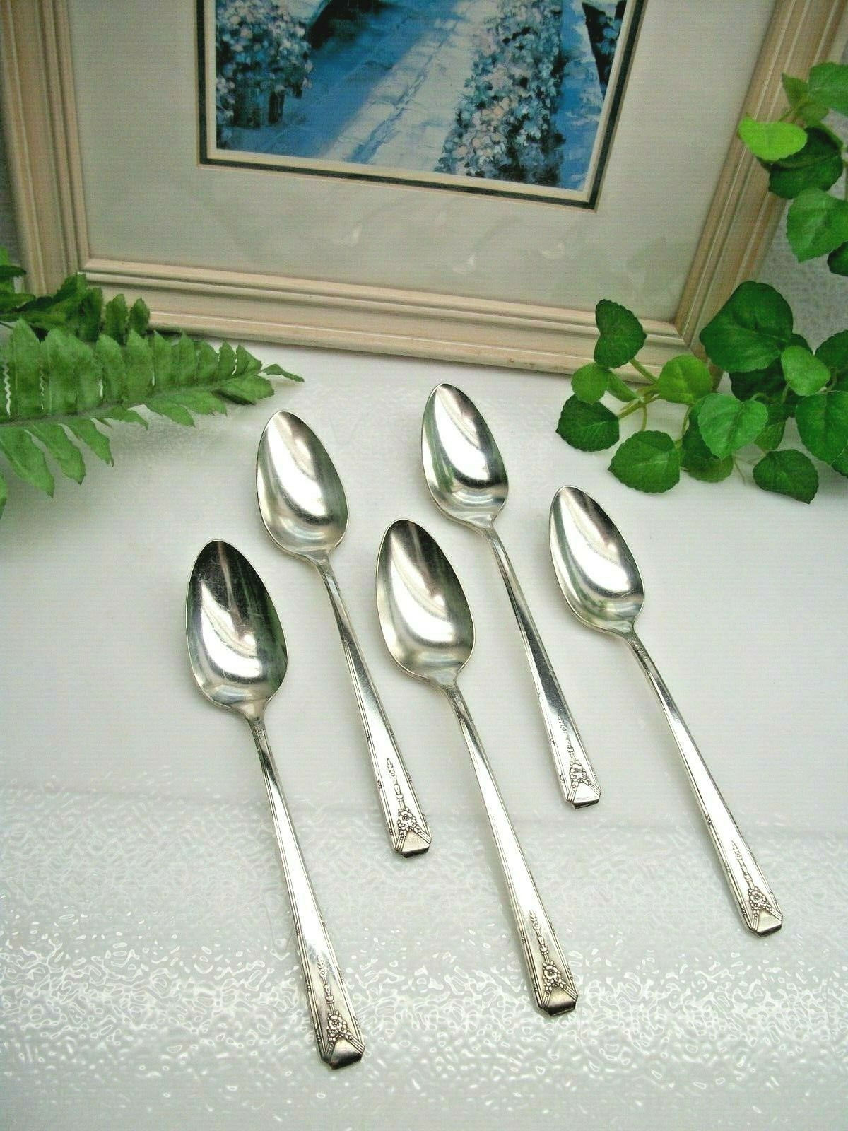 5 Oneida Community Silver MILADY Silverplate Teaspoons 1940