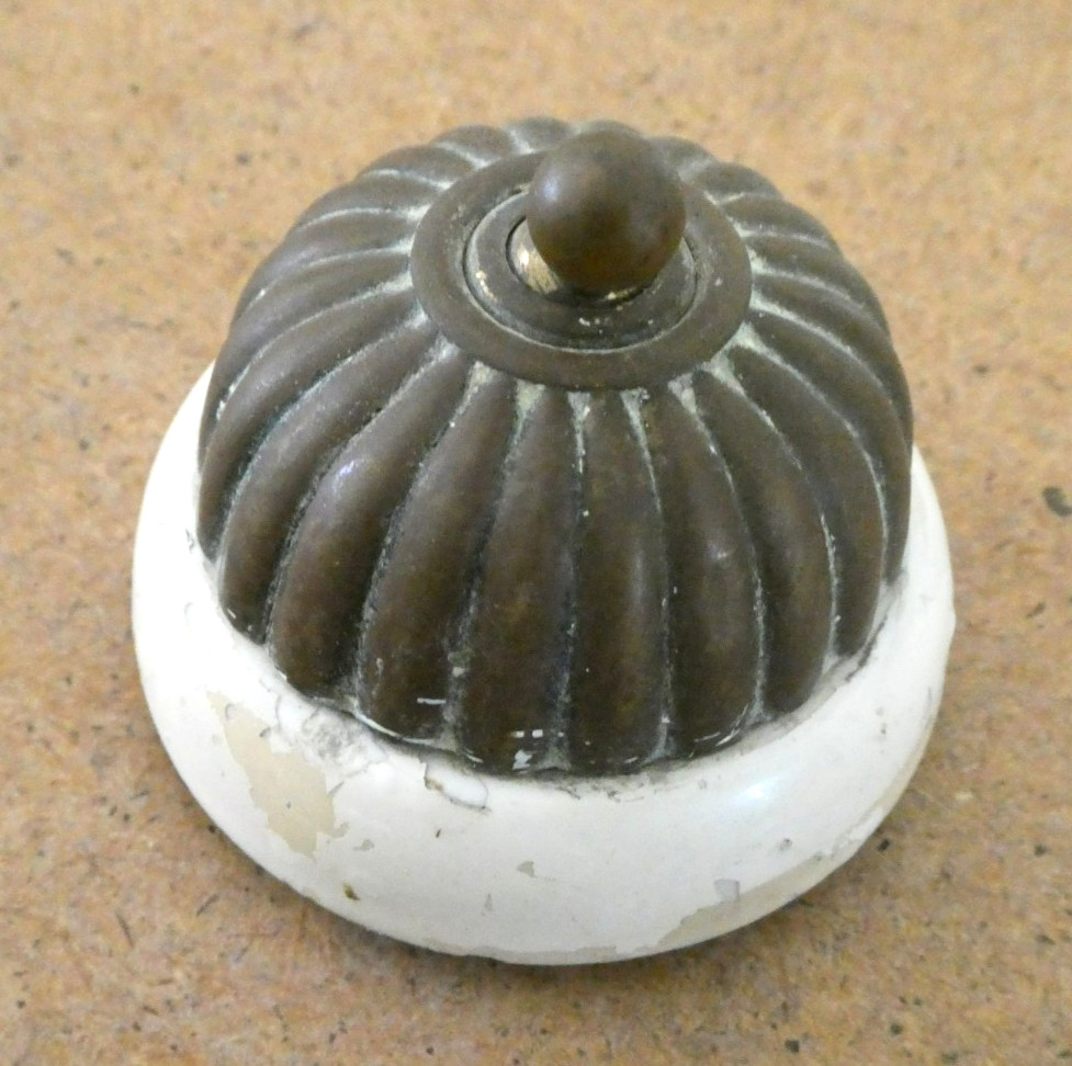 Vintage Vitreous Ceramic Brass Jelly Mould Toggle Light Switch White Base