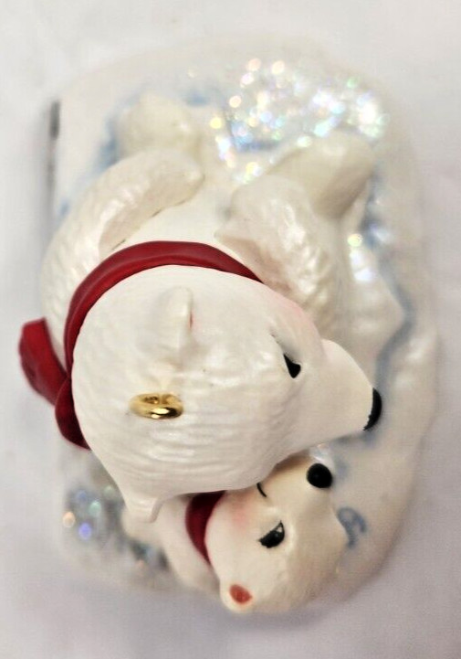 HALLMARK KEEPSAKE “SNOW” ONE LIKE YOU MAGIC ORNAMENT 2009 WORKS POLAR BEAR