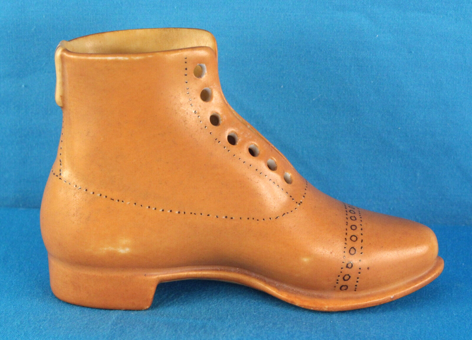 Royal Bayreuth Man’s Left High Top Orange Brown Shoe