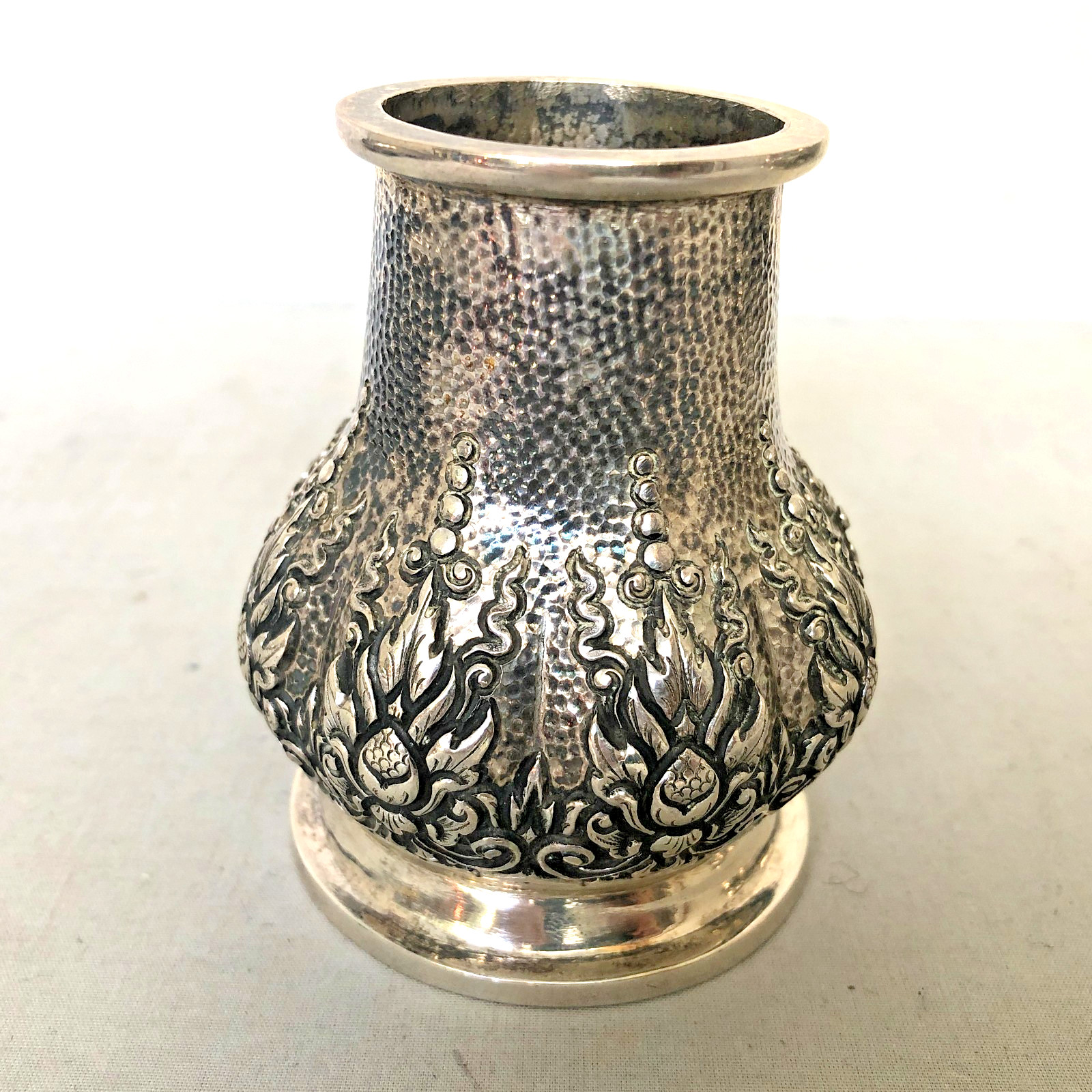 Vintage Thai 800 Silver Tea and Coffee Set with Matching Tray, 2,214 Grams.