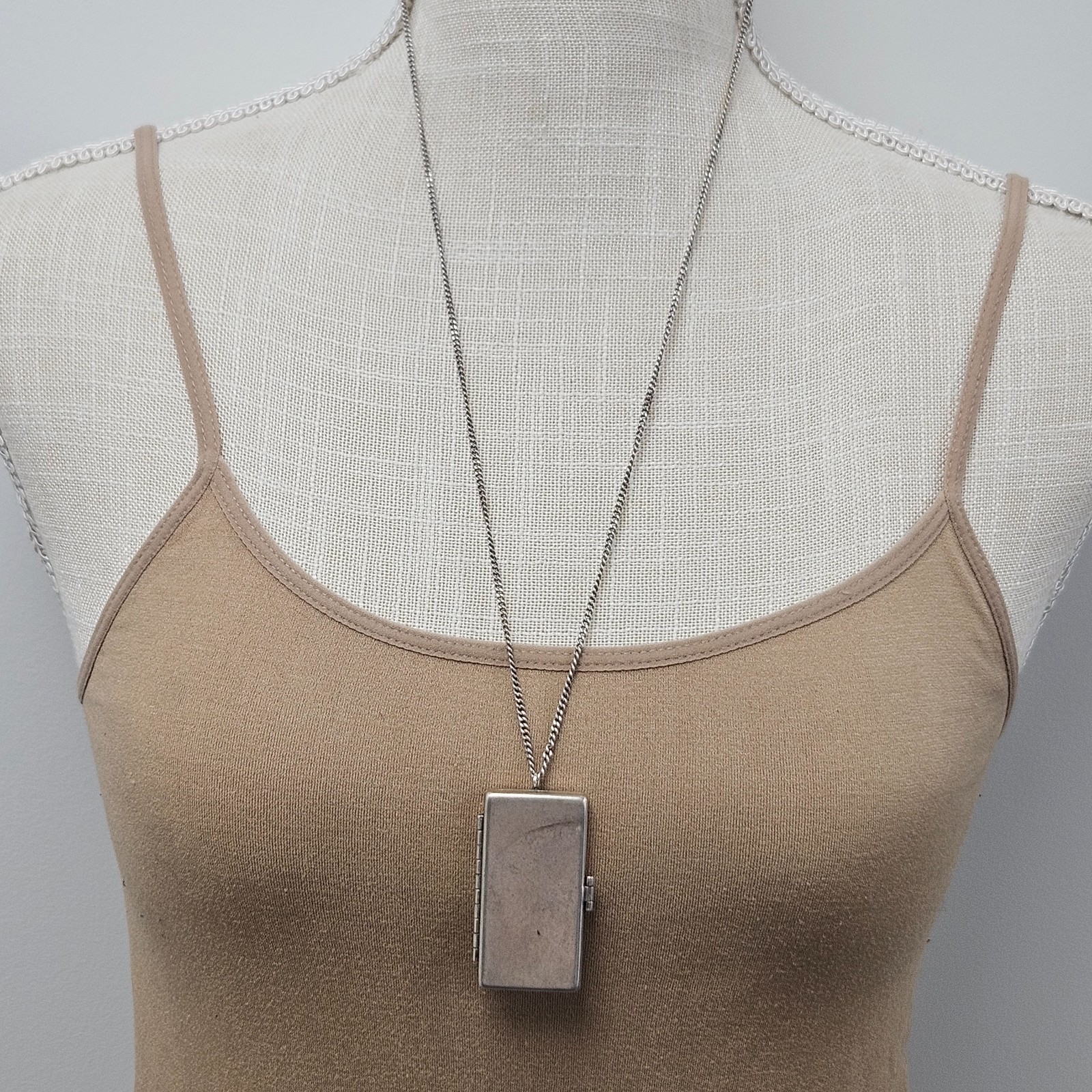 Vintage Sterling Silver Hinged Square Locket/Compact Pendant 26″ Chain Necklace