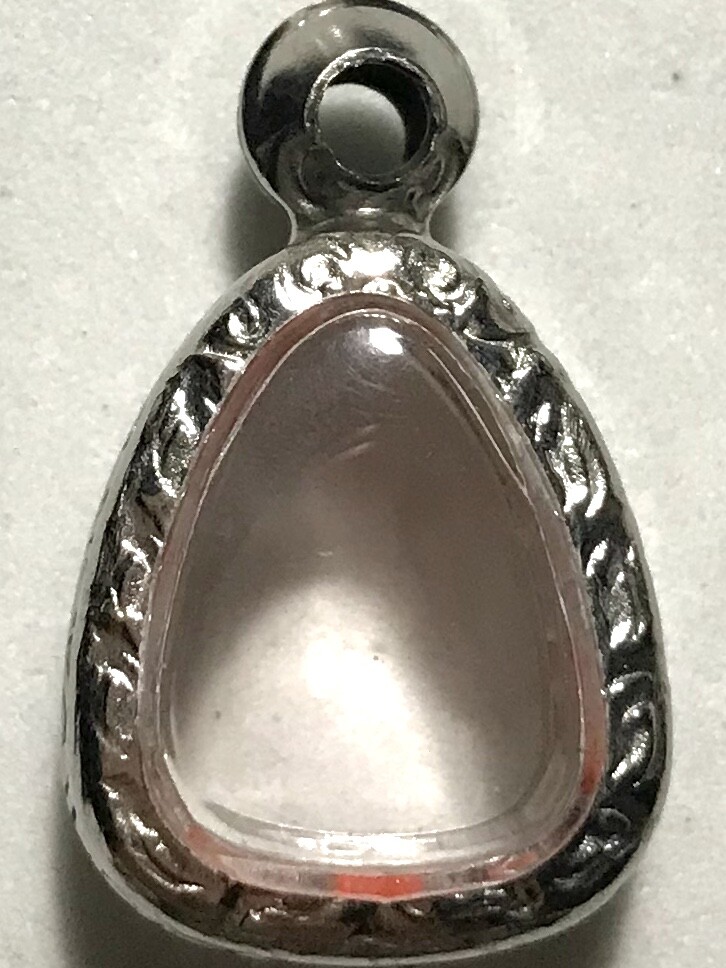 STAINLESS STEEL CASE/CASING AMULET PHRA LP THAI BUDDHA PENDANT C195 h1.6 w1.3 cm