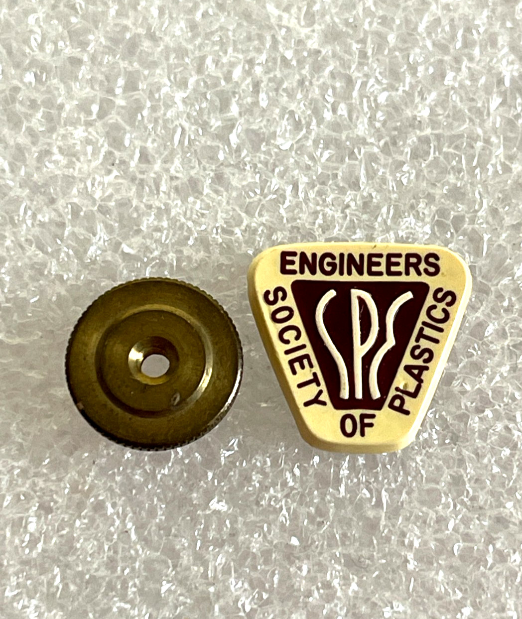 Vintage SPE Society of Plastics Engineers Lapel Pin. (12)