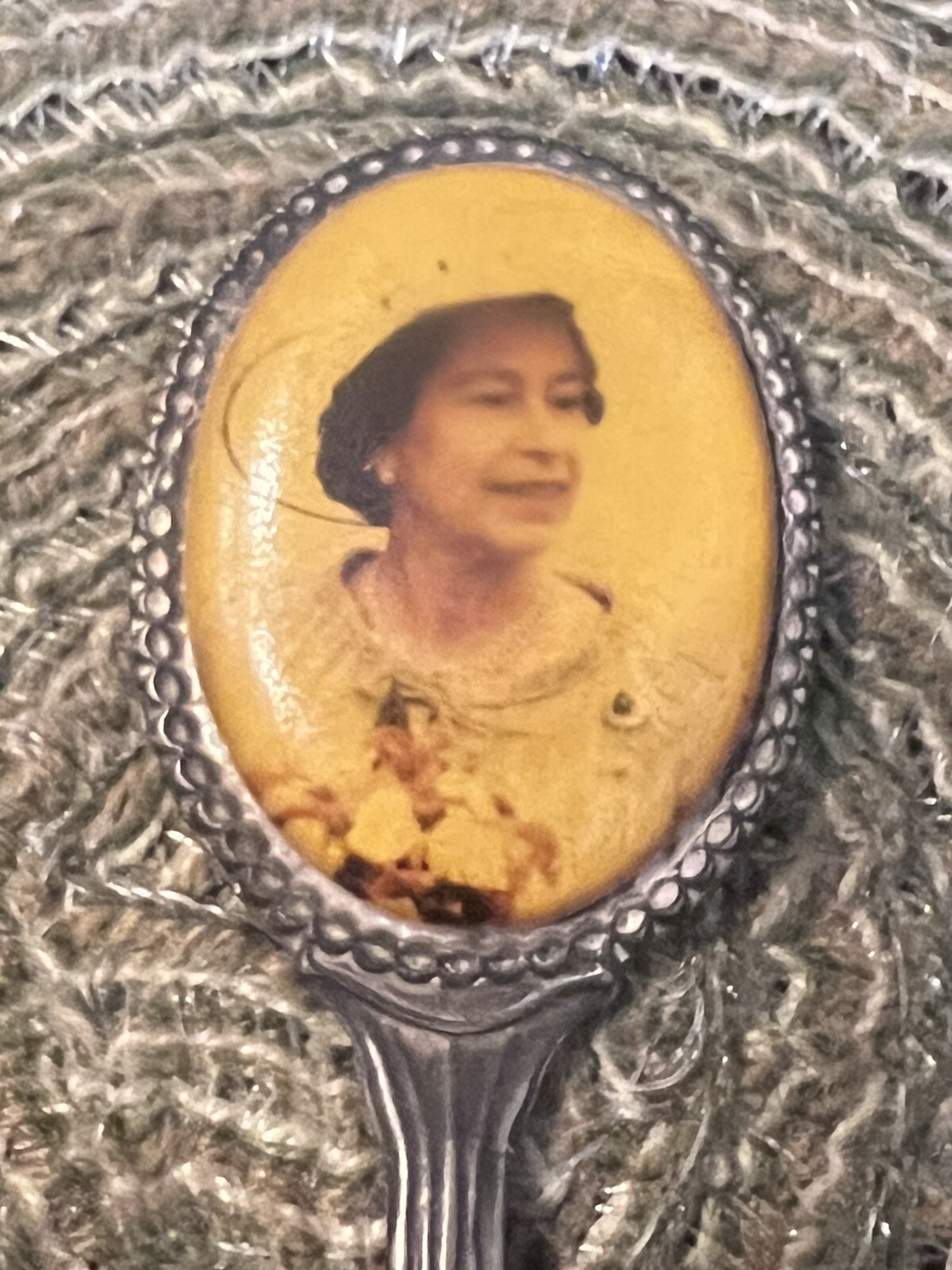 Antique Queen Elizabeth Souvenir 4 1/4” Spoon