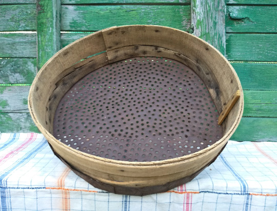 Large 17.7″ Antique Primitive Rare bentwood round Sieve Sifter Grain Flour Farm