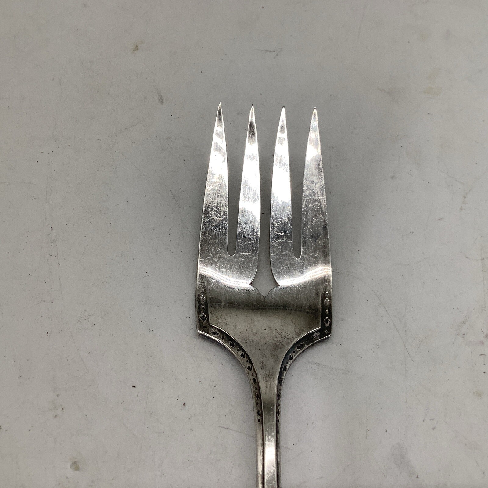 Oneida Community Tudor Plate Silverplate Serving Or Meat Fork “Baronet” 8.25”