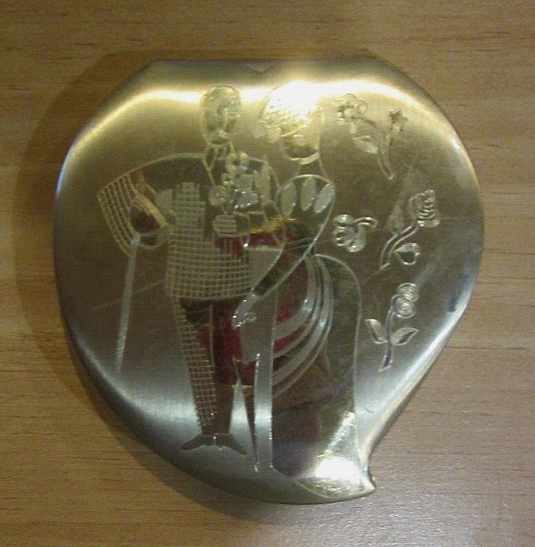 Vintage Elgin American Victorion Themed Ladies Compact, Brushed Finish